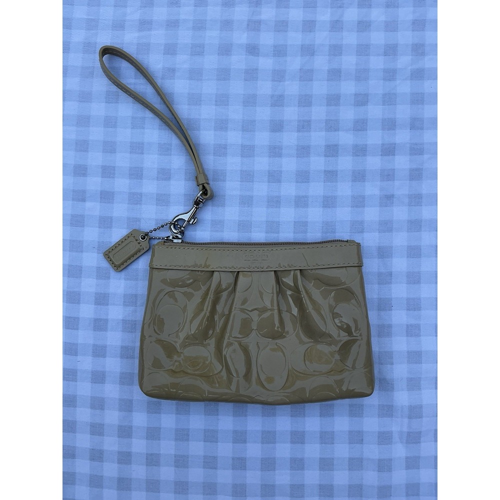 Coach Patent‎ Leather Wristlet Wallet Tan Signature C Logo